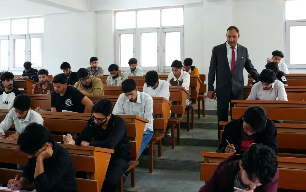 SKUAST-K entrance sees record surge amid national enrollment slump