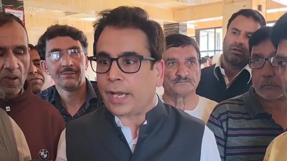 Mehbooba Mufti's ‘review meeting’ on AIIMS Awantipora constitutional trespass: Tanvir Sadiq