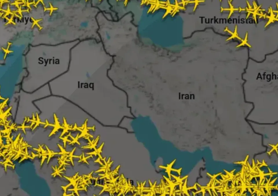 Kuwait closes its airspace over Iranian attacks