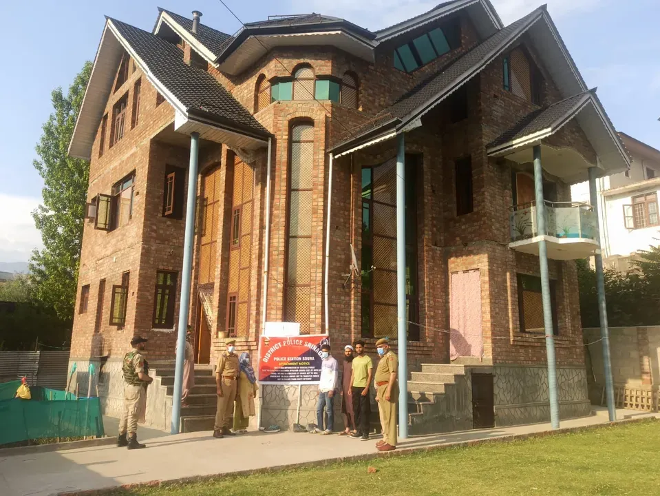 Srinagar Police attaches properties worth Rs 3.5 crore of drug peddlers under NDPS Act