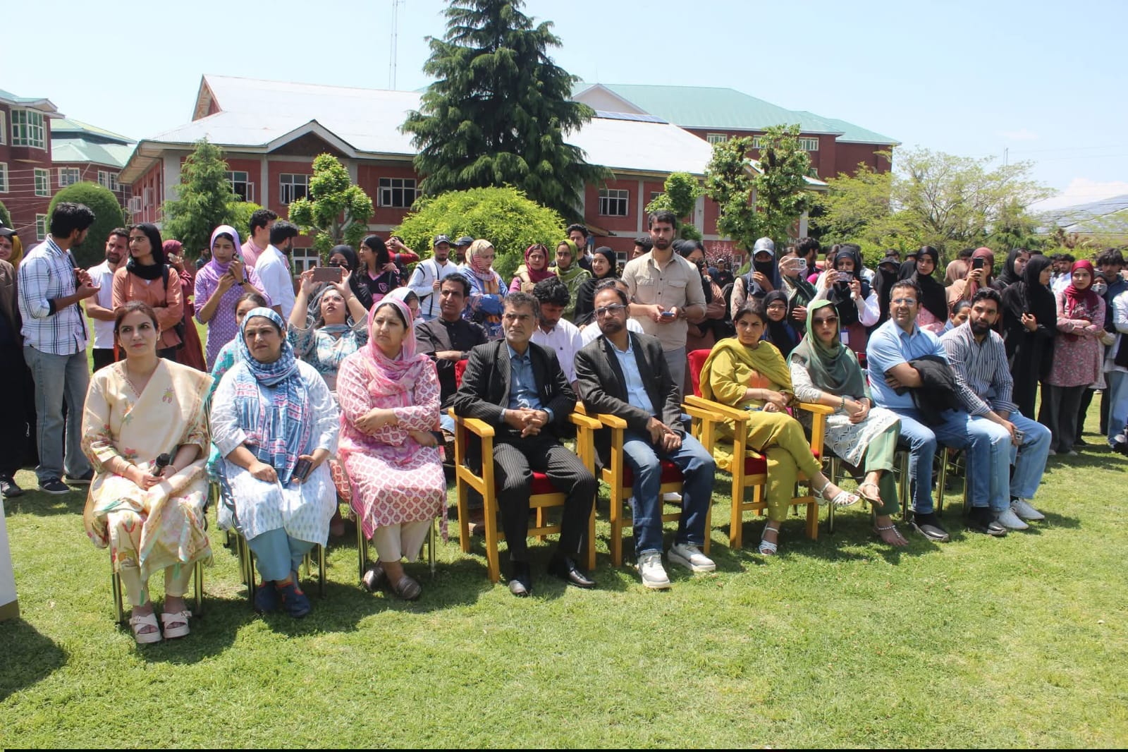 DJMC IUST marks Press Freedom Week with street theatre