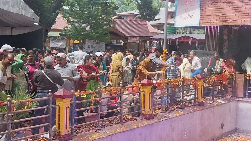 Kashmiri Pandits hopeful of dignified return to Valley