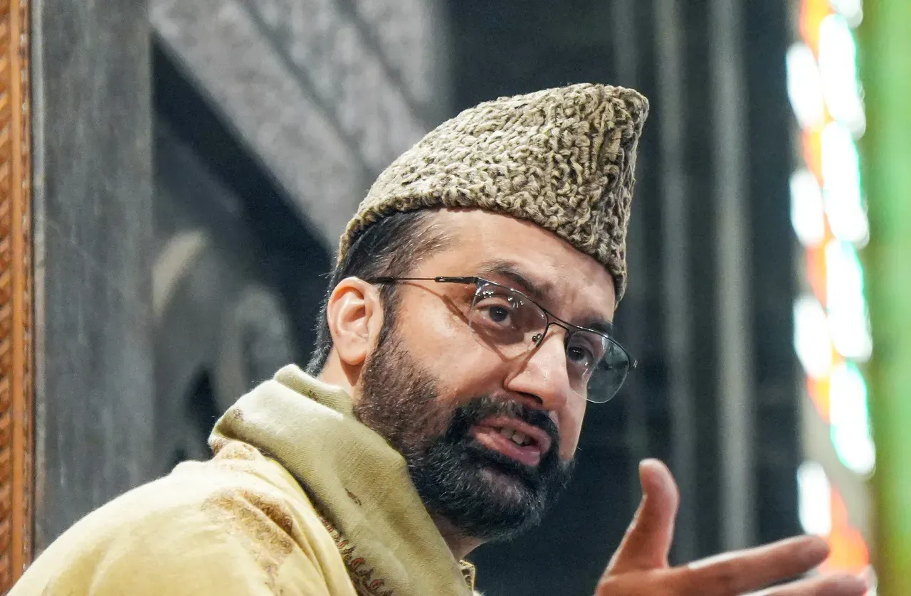 Mirwaiz Umar Farooq Pays Tribute to Hazrat Umar Farooq (RA) on His Martyrdom Anniversary