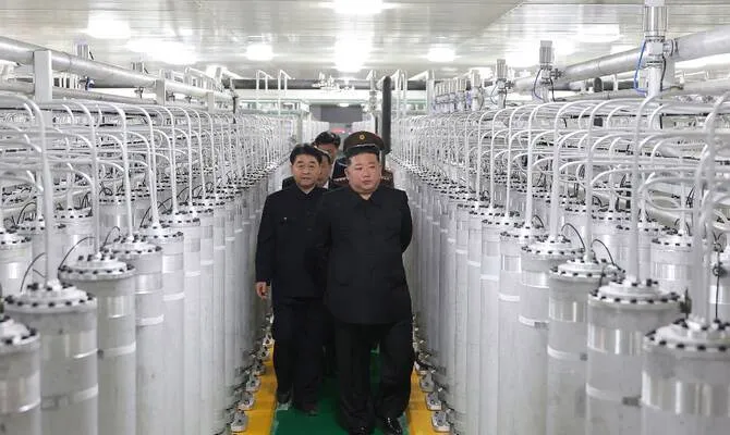 North Korea unveils a new plant  to produce fuel for nuclear weapons