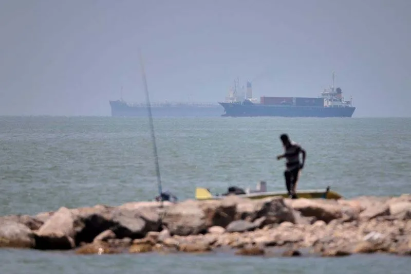 Sea route near Oman is expanding to facilitate  more traffic through Strait of Hormuz, US Navy says